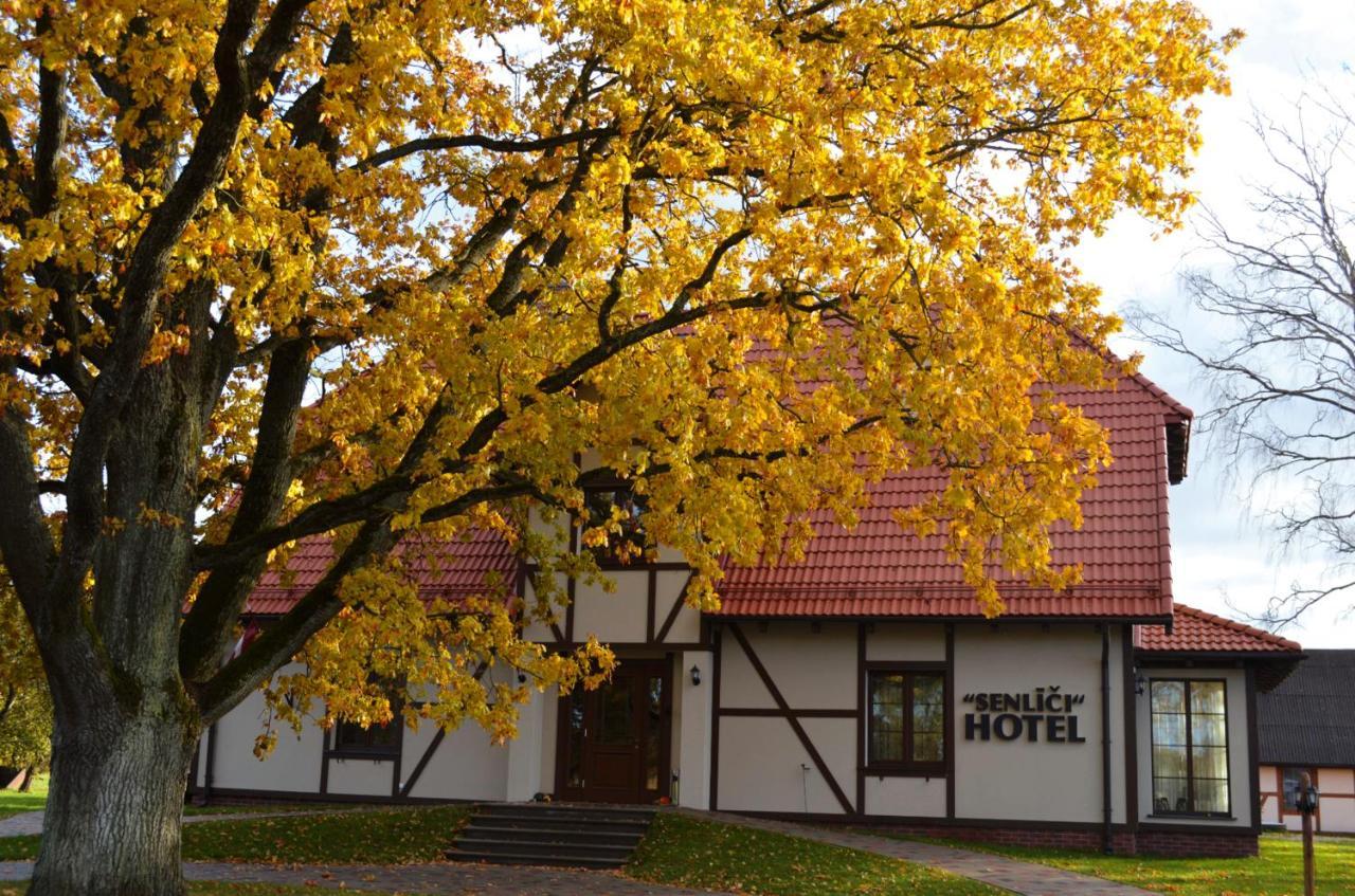 Hotel Senlici Jelgava Eksteriør bilde