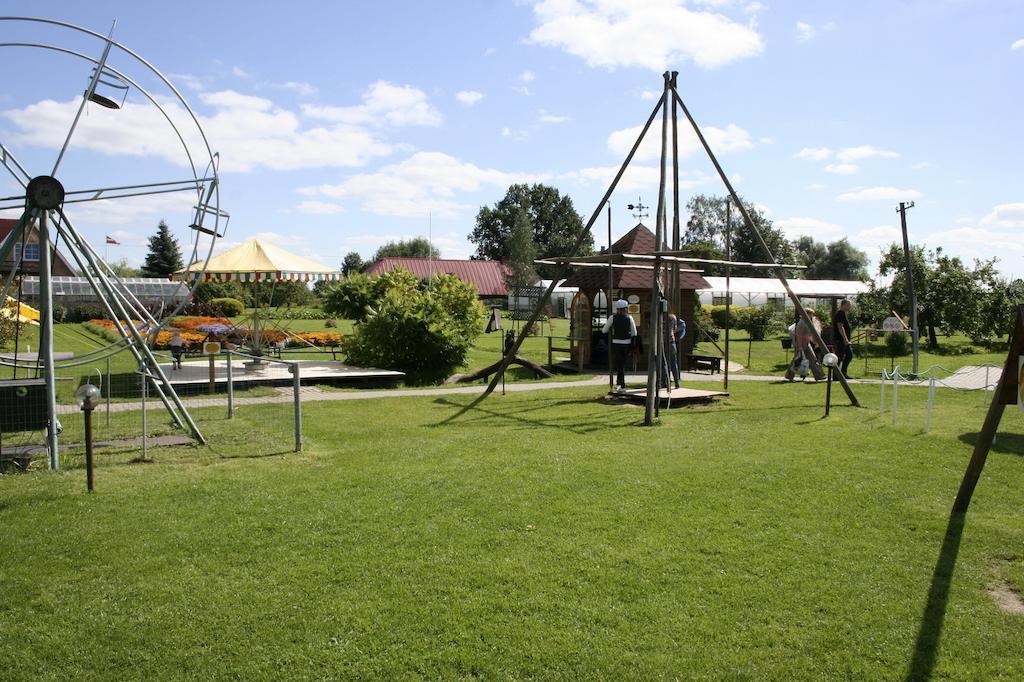 Hotel Senlici Jelgava Eksteriør bilde